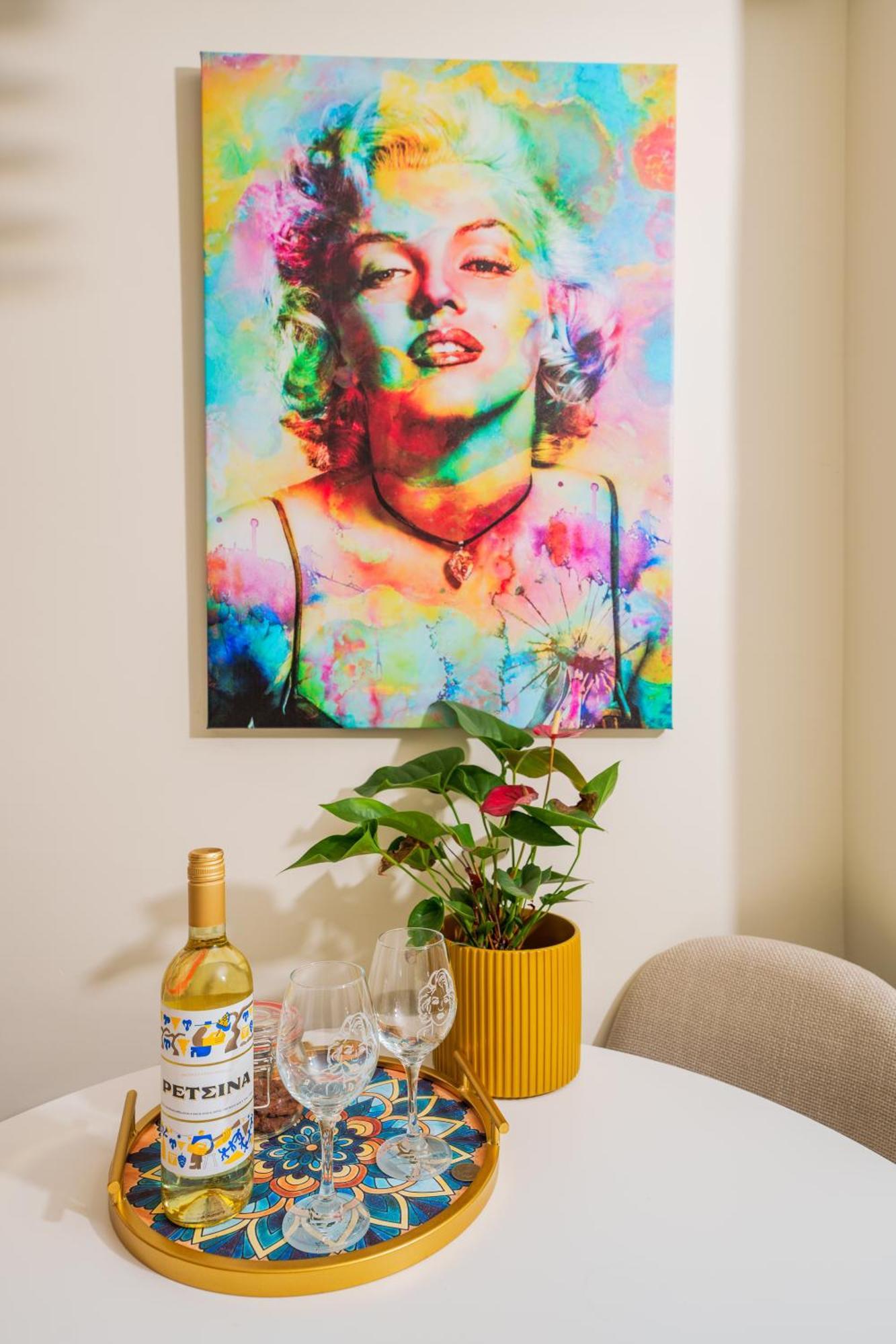 Lux Movie Stars Apartments Perea Περαία Εξωτερικό φωτογραφία