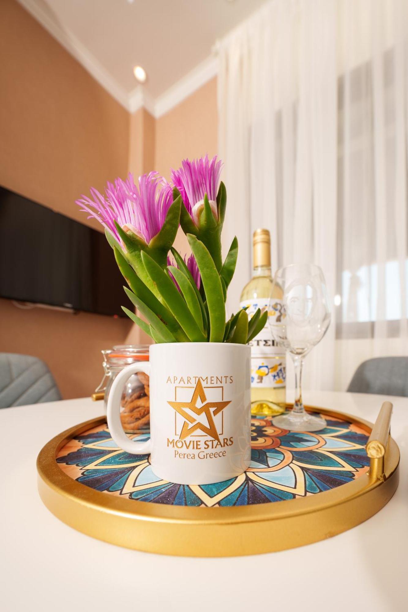 Lux Movie Stars Apartments Perea Περαία Εξωτερικό φωτογραφία